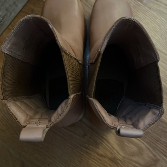 MIA Clog Boots - Picture 8 of 8